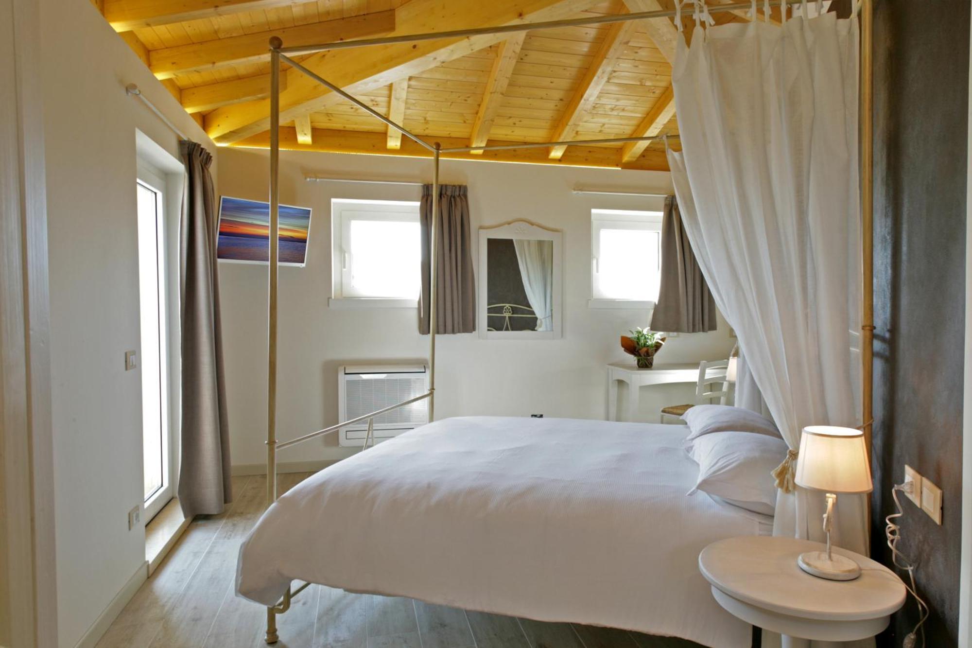 Bed and Breakfast Relais Colle San Giorgio Бардолино Номер фото