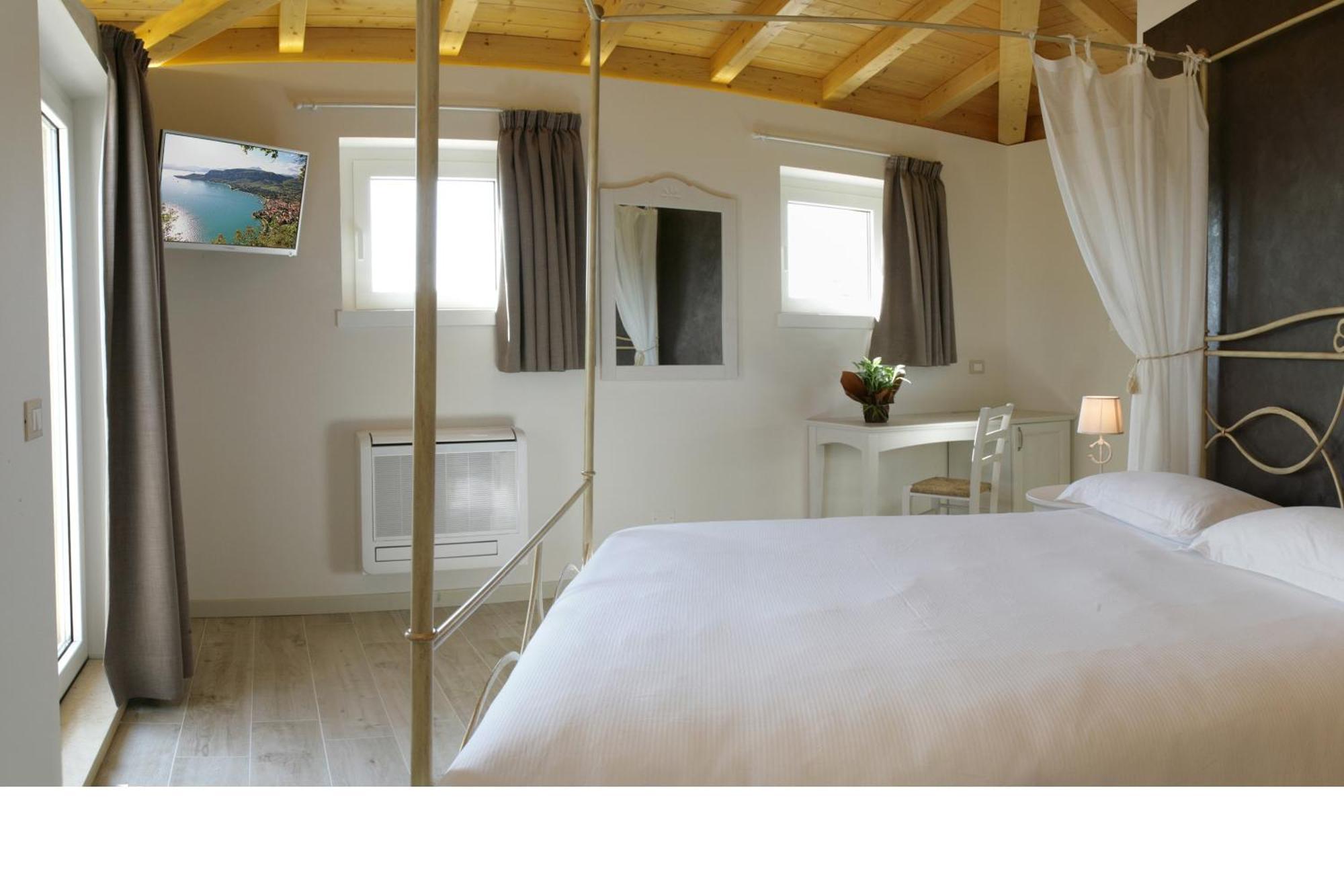 Bed and Breakfast Relais Colle San Giorgio Бардолино Номер фото