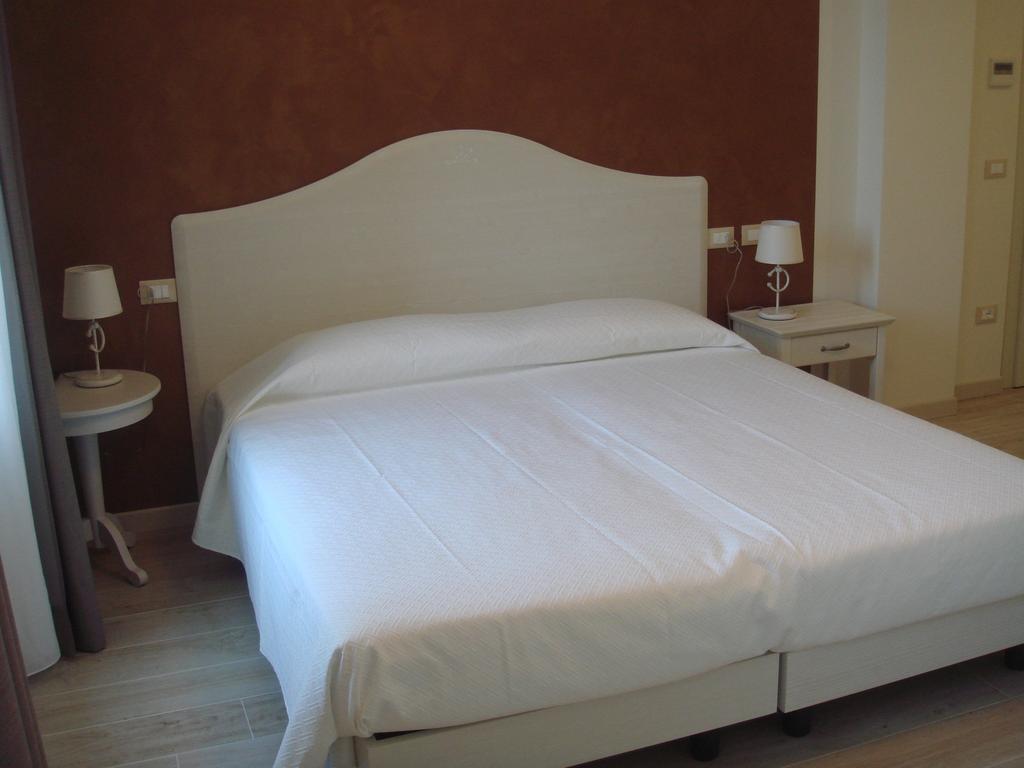 Bed and Breakfast Relais Colle San Giorgio Бардолино Номер фото